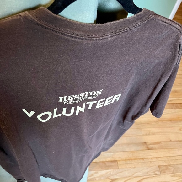 XL Hesston Steam Museum “Volunteer” brown tee - Picture 8 of 8